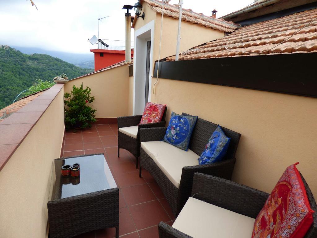 Casa Vacanze Sole Borghetto d'Arroscia Екстер'єр фото