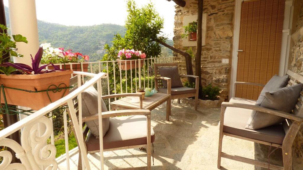 Casa Vacanze Sole Borghetto d'Arroscia Екстер'єр фото