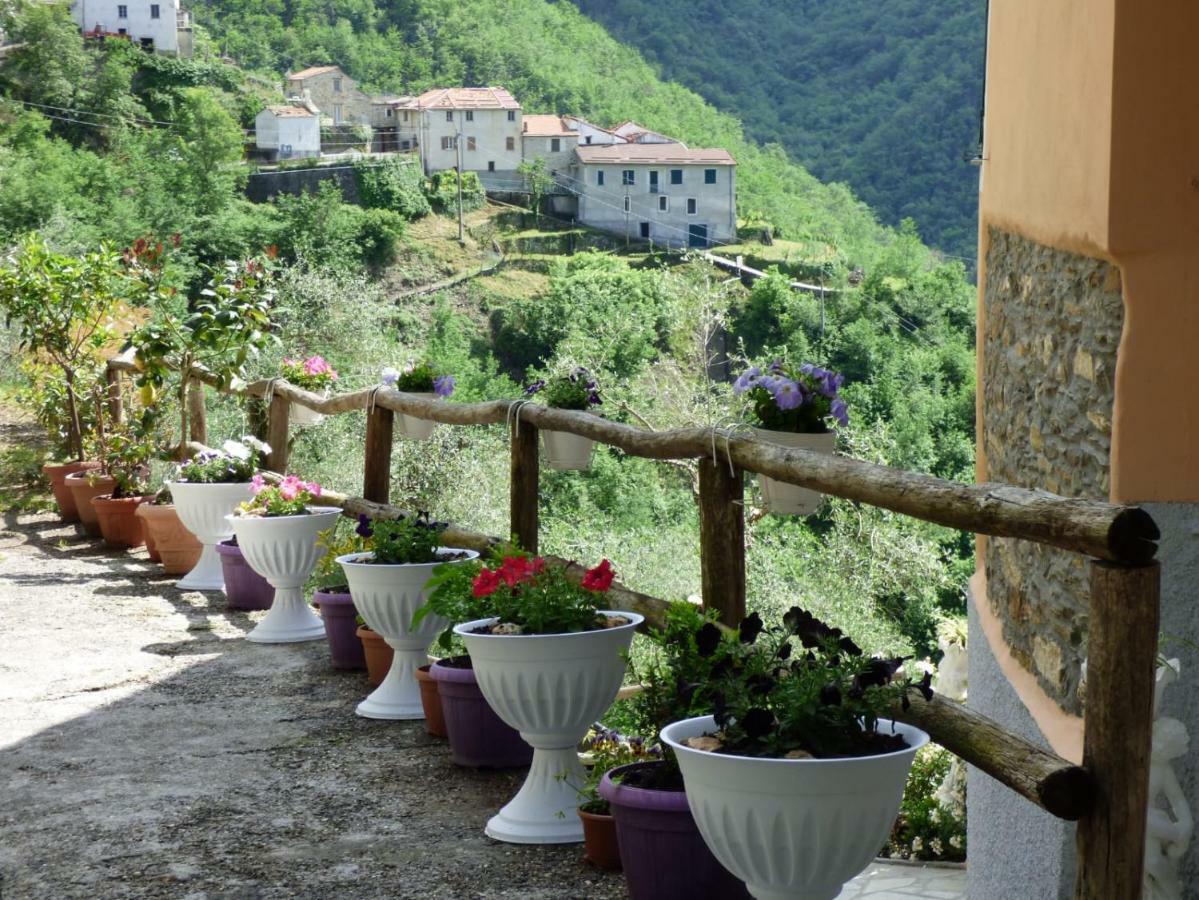 Casa Vacanze Sole Borghetto d'Arroscia Екстер'єр фото